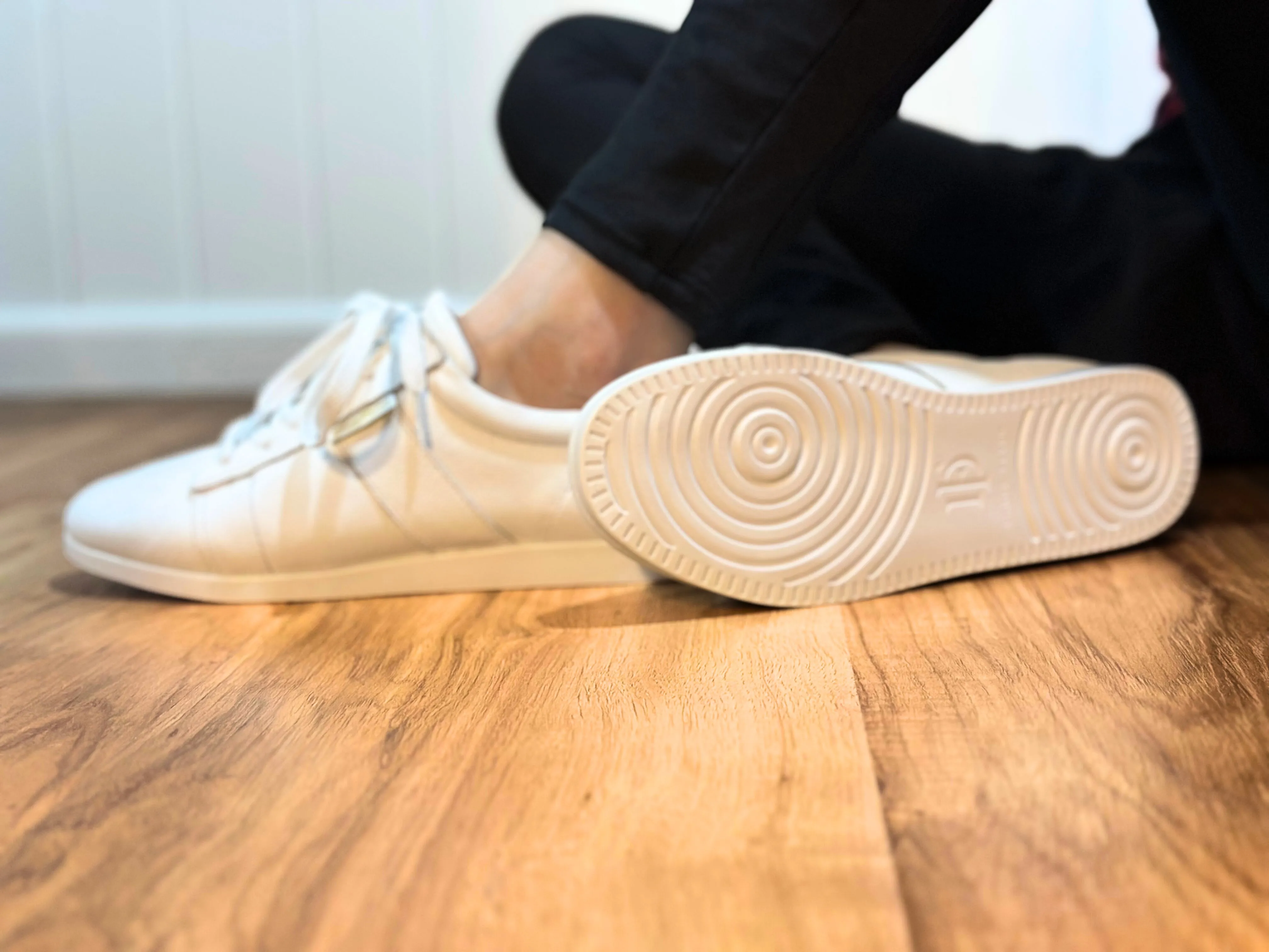 2306W - Ladies Dance Sneaker, In White Leather, With Dual Pivot Point, Spin Spots And Ultra Flexible, Smooth Sole