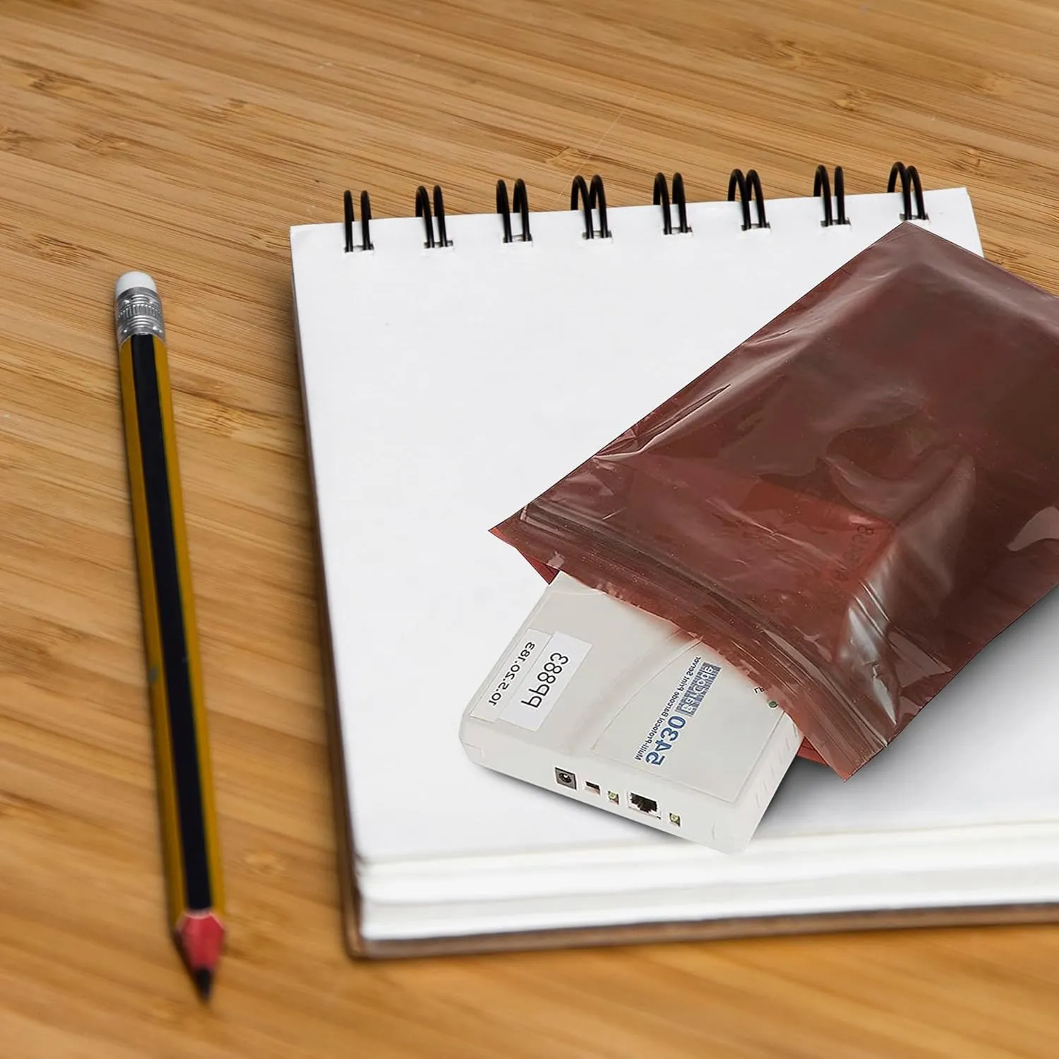 APQ Amber Zip Bags for Packaging, 4 x 6 Inch. 100 Pack UV Resistant Reclosable Poly Bags. 3 Mil Reclosable Plastic Bags with Zipper Closure. Waterproof Reclosable Zipper Bag. Plastic Zip Baggies