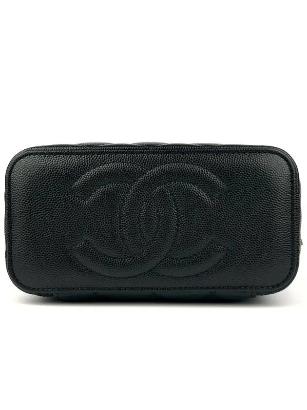 Cross Cosmetic Black Case Tailored service Classic Small Chanel Calfskin Luxurious Bag Grained