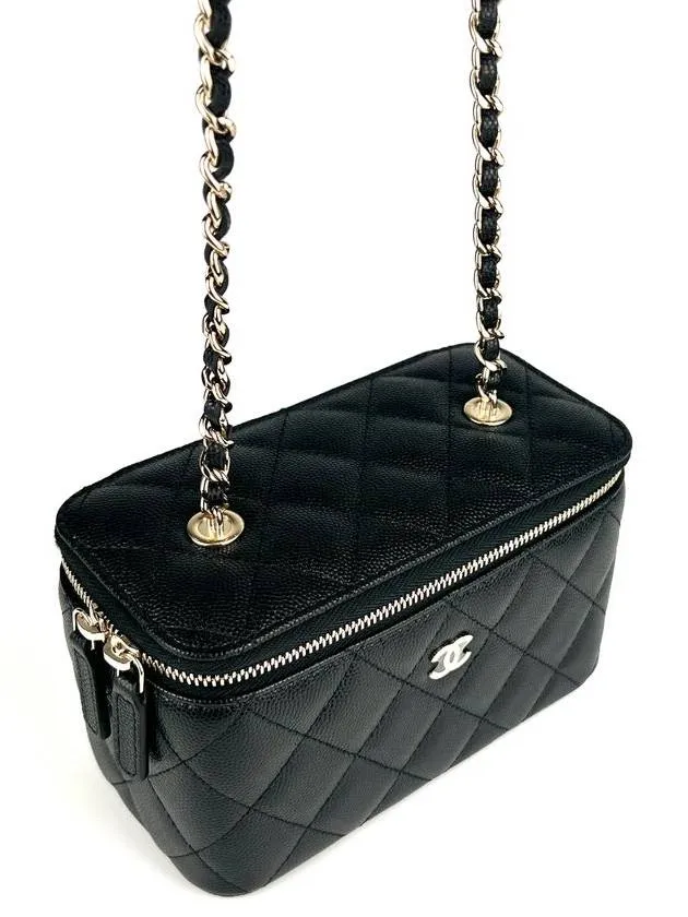 Cross Cosmetic Black Case Tailored service Classic Small Chanel Calfskin Luxurious Bag Grained