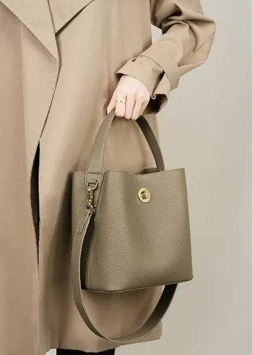 Elegance in Motion Shoulder Bag