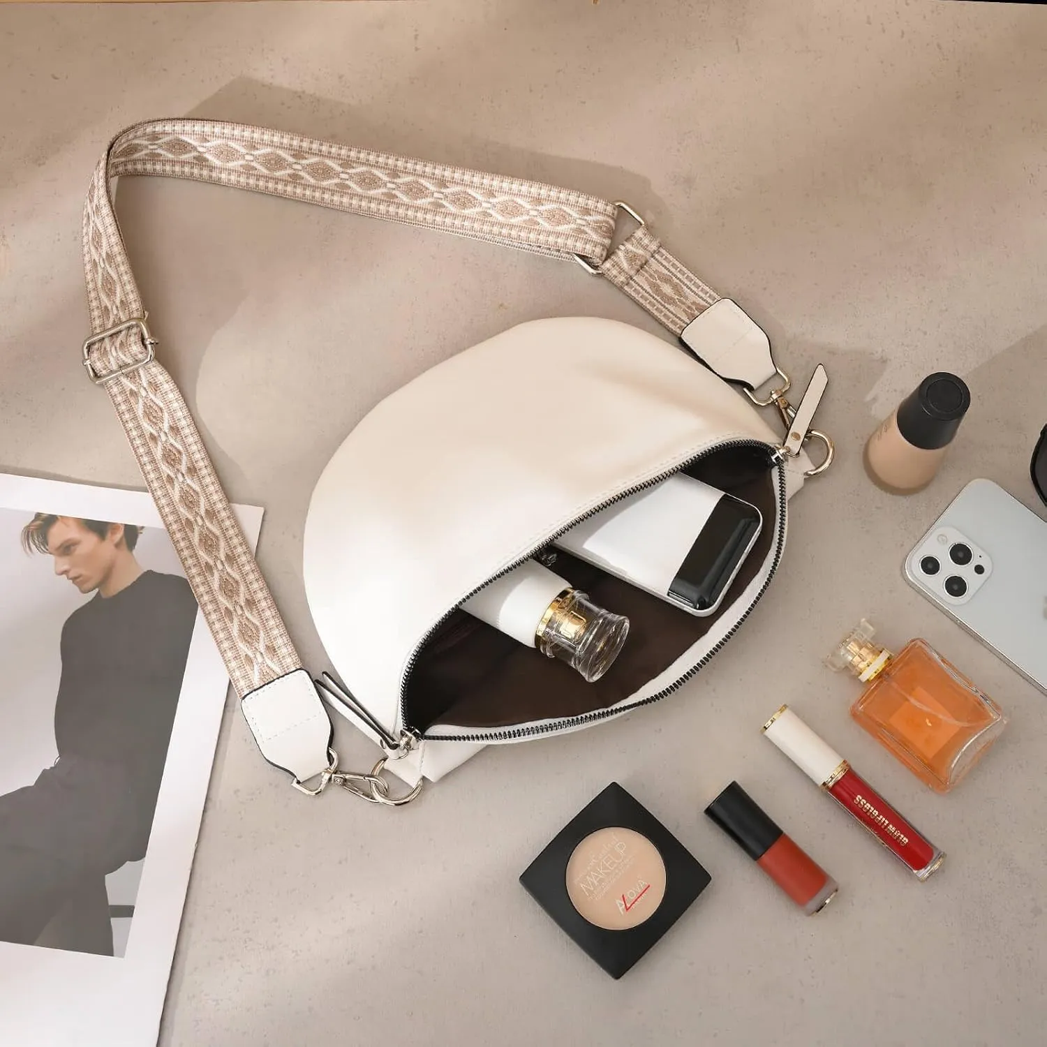 Fanny Packs for Women Cross Body Belt Bag for Women with Guitar Strap PU Leather Crossbody Bags for Women Trendy Cute Designer Bum Bags for Travel Everyday(White)