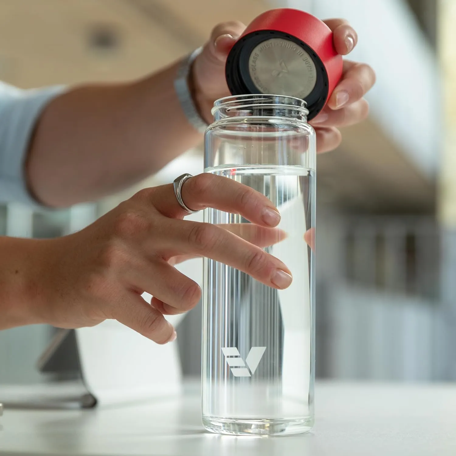 Glass Water Bottle 20oz - Non-insulated | Borosilicate Glass | Dishwasher Safe | No Plastic Touches Contents | A pure drinking experience - Red