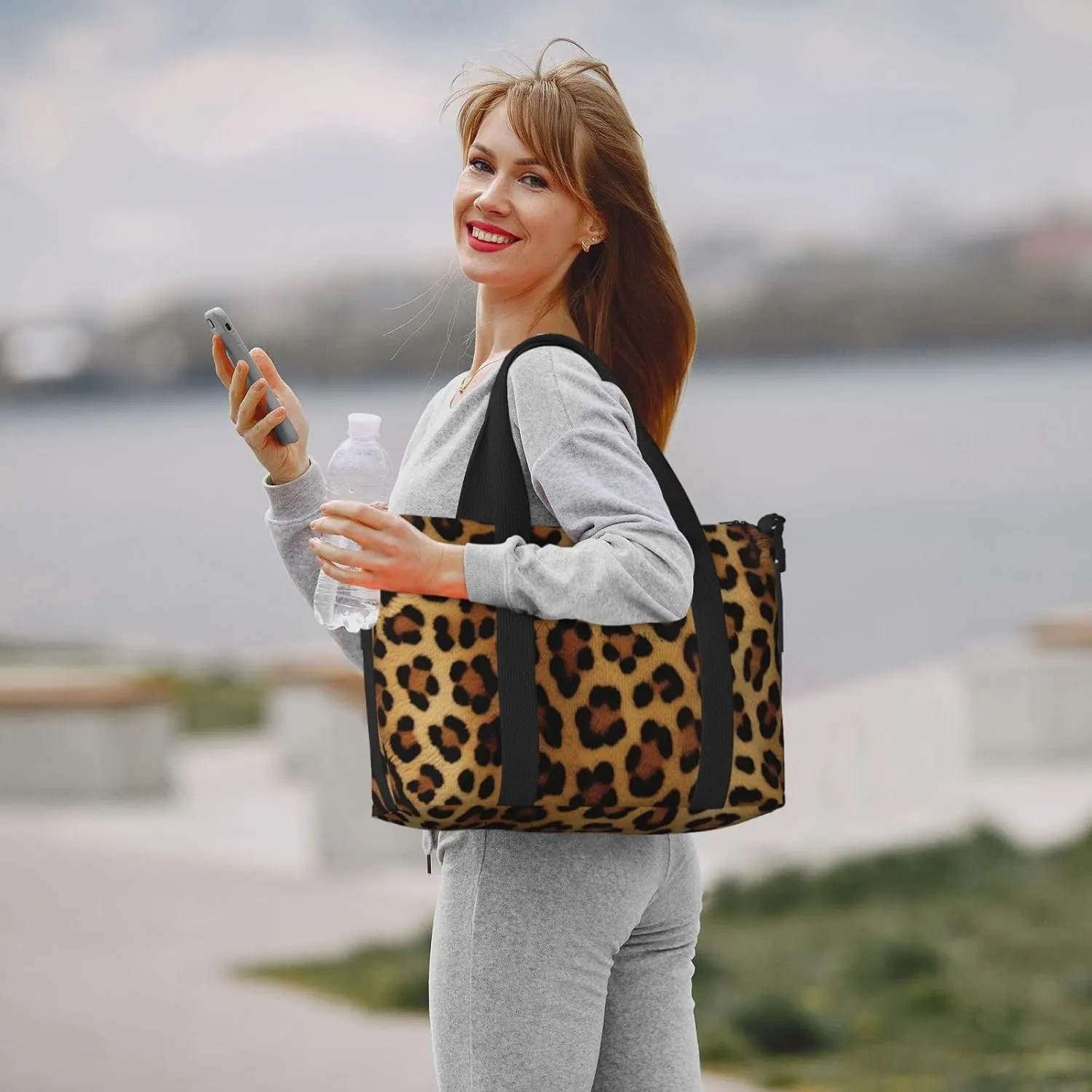 Gym Bag Leopard Skin Duffel Bag for Men Women Travel Overnight Bag with Shoe Compartment Workout Bags