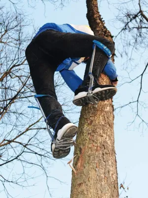 HUAWELL Tree Climbing Spikes,Tree Climbing Gear,Leather Forged Tree Climbing Tool Non-Slip Pedal for Picking Fruit, Indoor and Outdoor,High Altitude Logging Fruit Picking Hunting