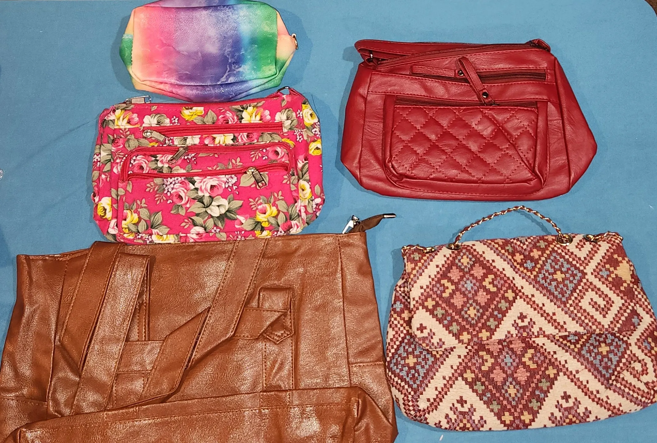 Ladies Bag Capsule Scoop