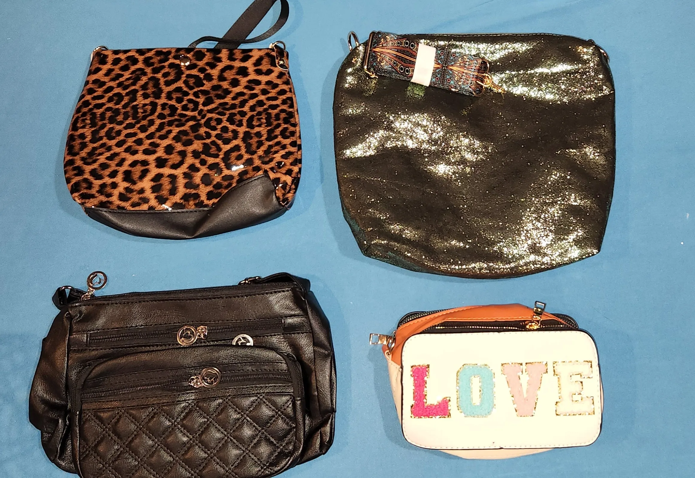 Ladies Bag Capsule Scoop