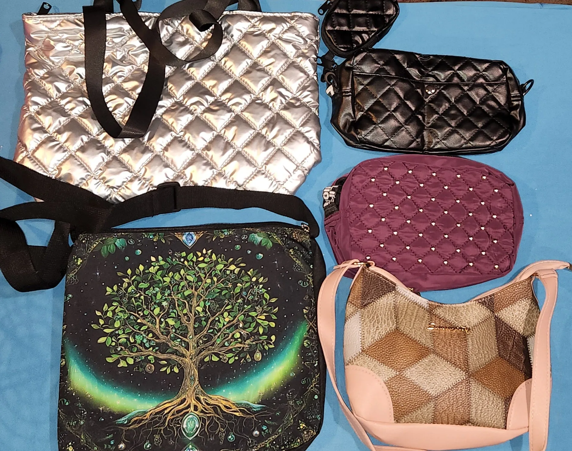 Ladies Bag Capsule Scoop