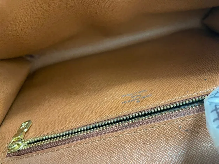 Louis Vuitton Monogram Canvas Crossbody Bag in Brown