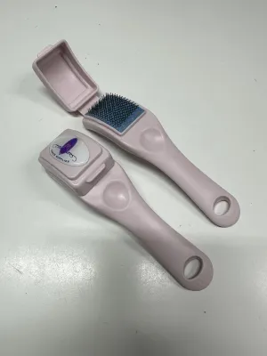 M&M Dance Supplies Pearl Shoe Brush - Pale Pink