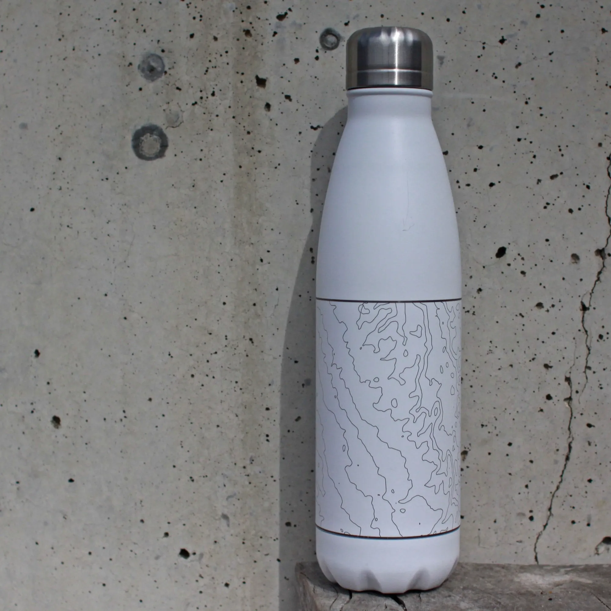 Medicine Bow - Wyoming Engraved Map Insulated Bottle in Matte White