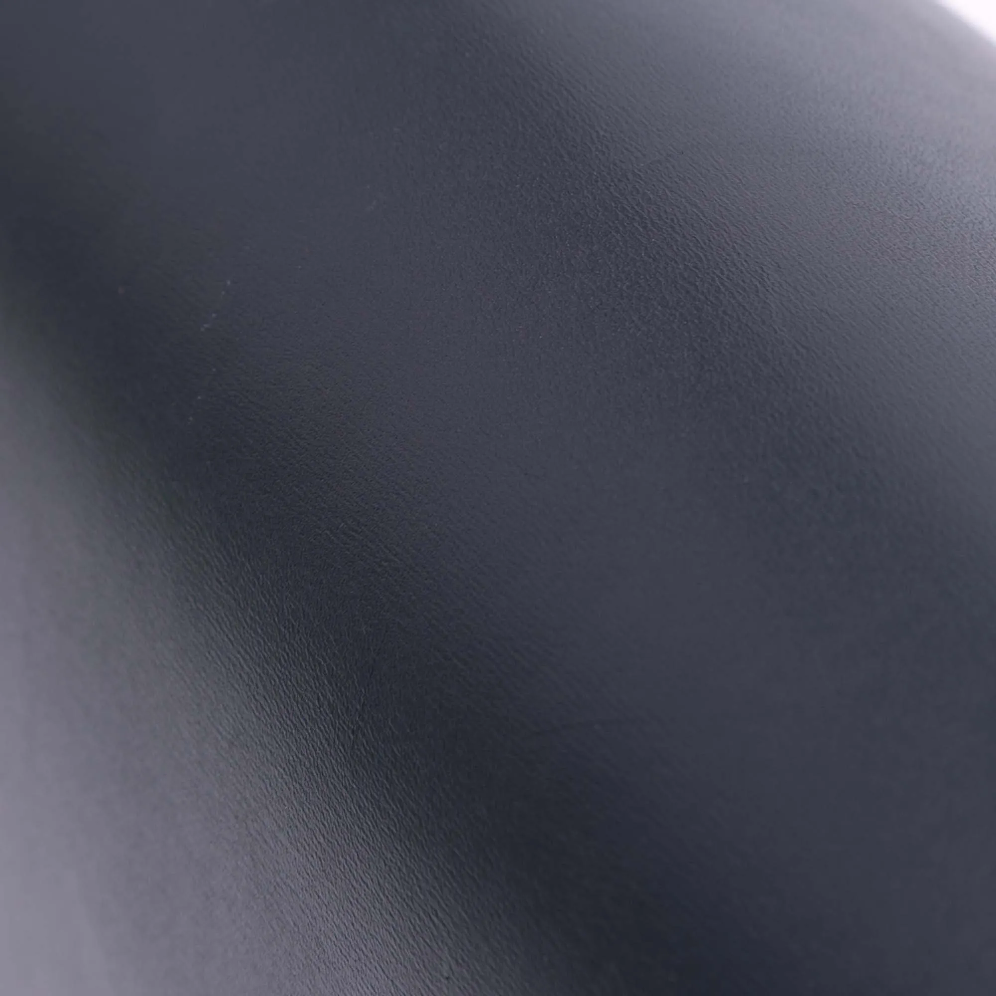 Medium Calfskin Classic Box