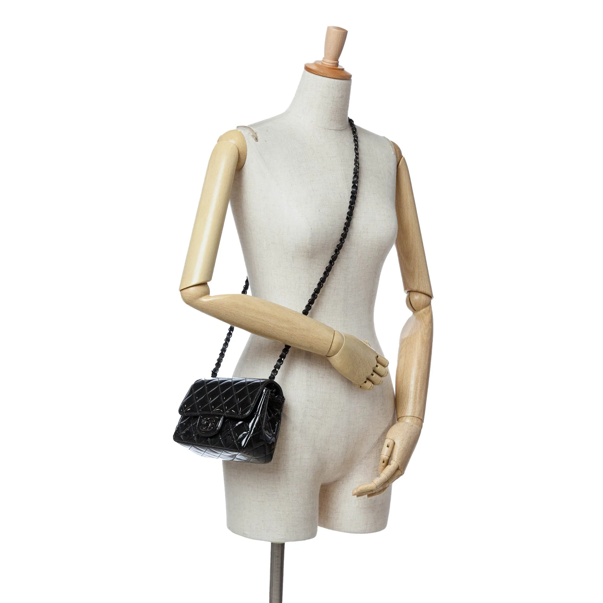 Mini Square Classic Patent So Black Single Flap