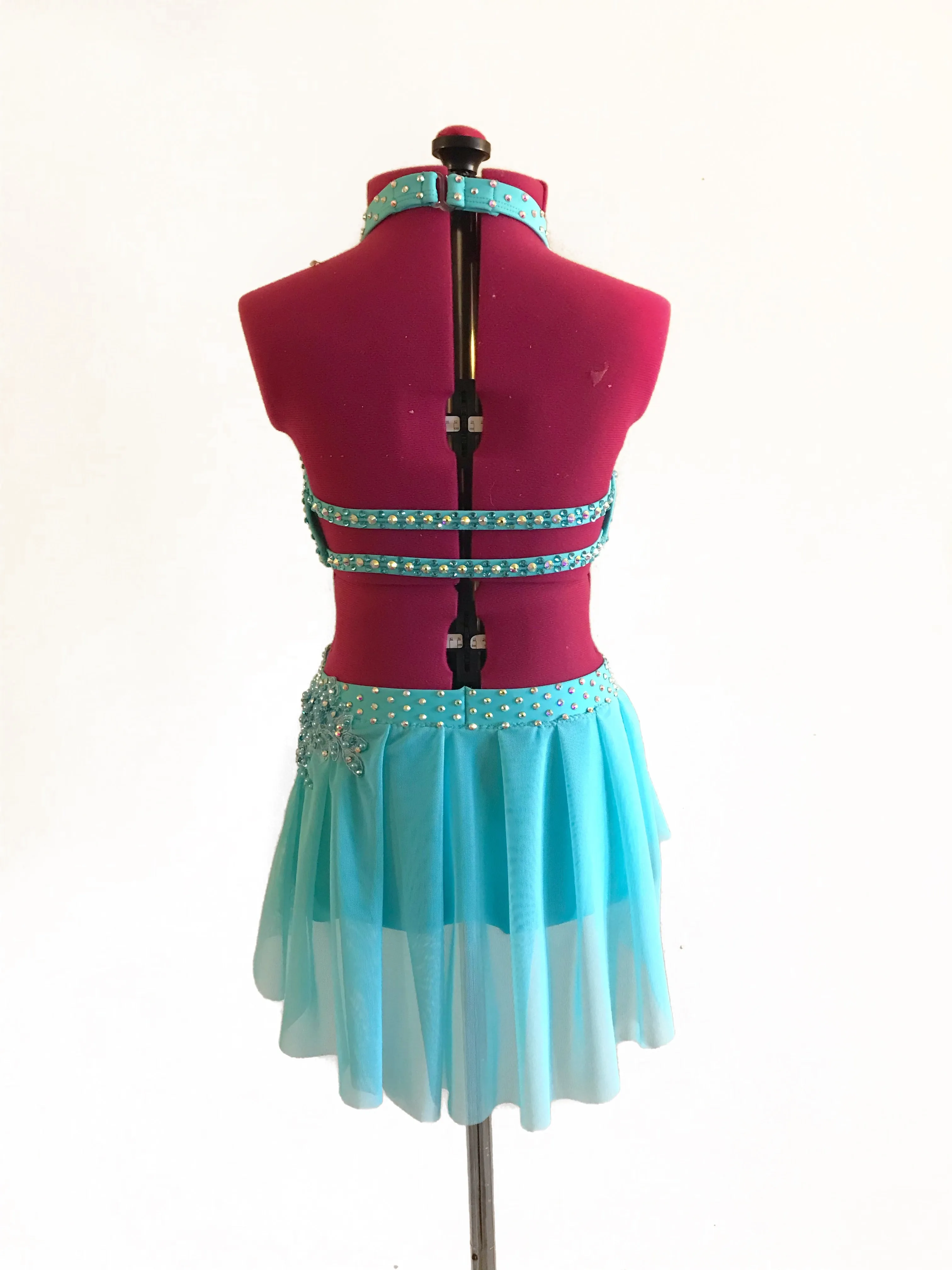 PAST COSTUME