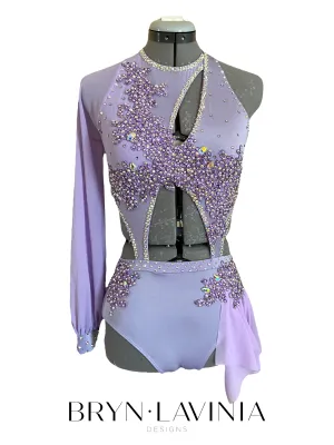 PAST COSTUME