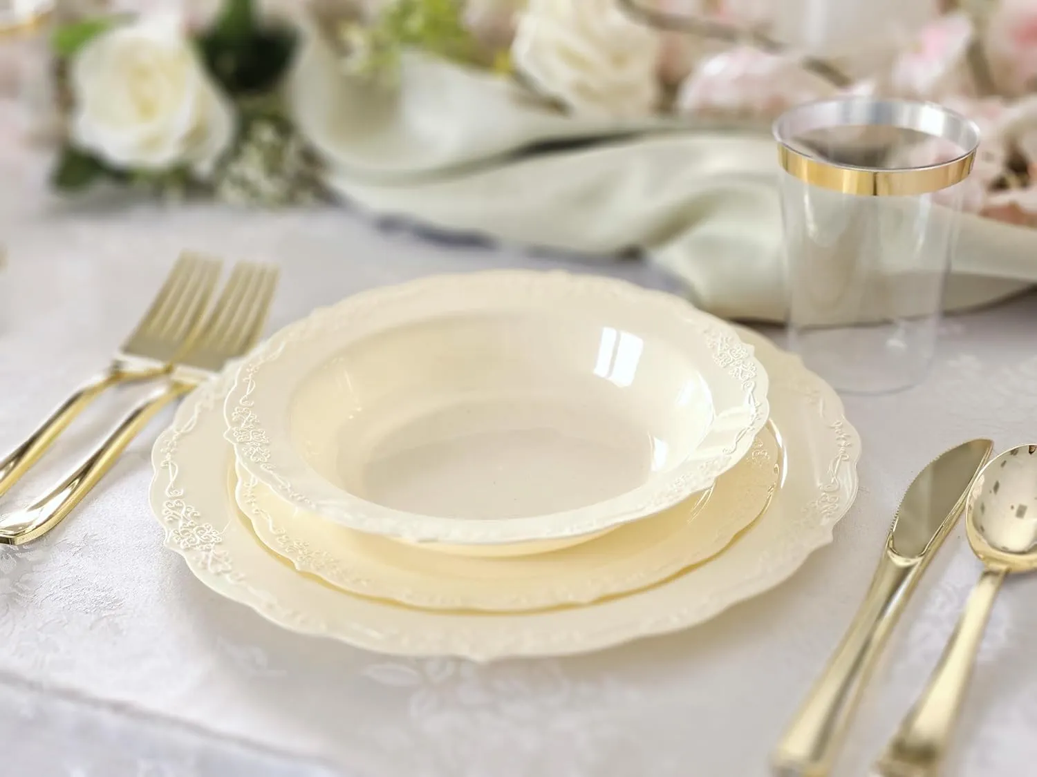 " OCCASIONS " 40 Plates Pack, Disposable Vintage Wedding Party Plastic Plates (10'' Dinner Plate, Verona in Ivory)