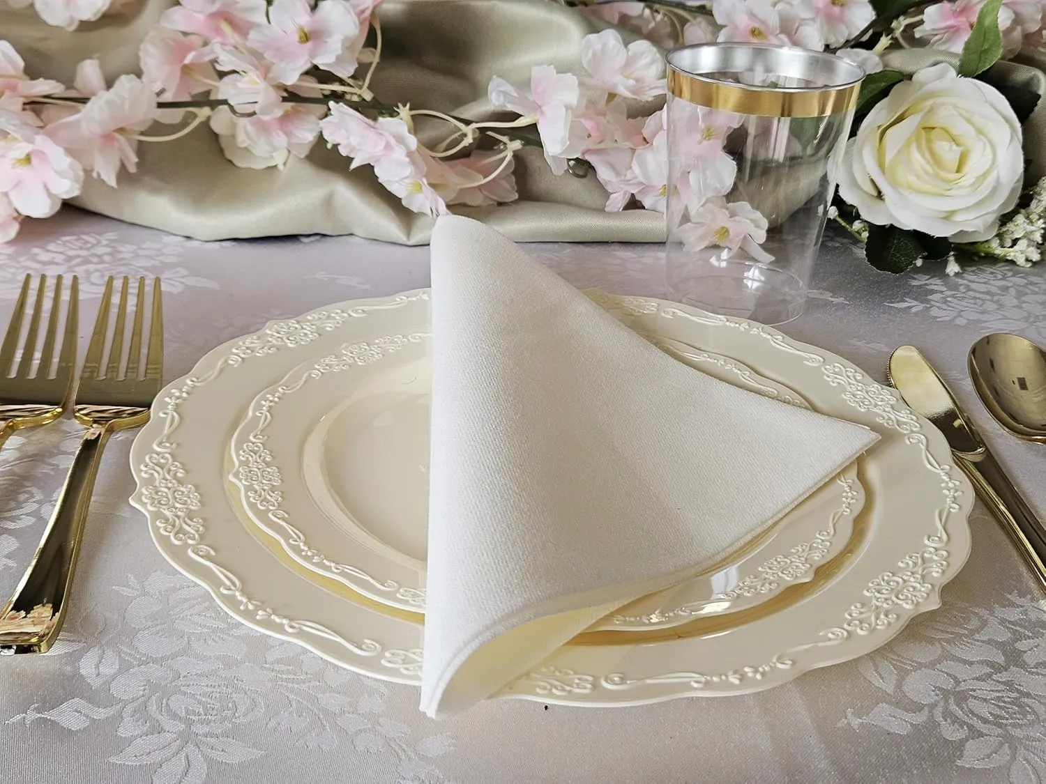 " OCCASIONS " 40 Plates Pack, Disposable Vintage Wedding Party Plastic Plates (10'' Dinner Plate, Verona in Ivory)