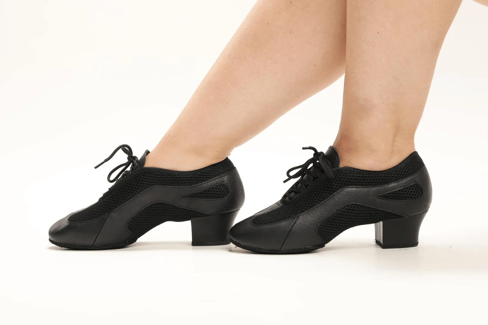 S902 - Ladies Split-sole, 1.5 Inch Cuban Heel, Practice Shoe.