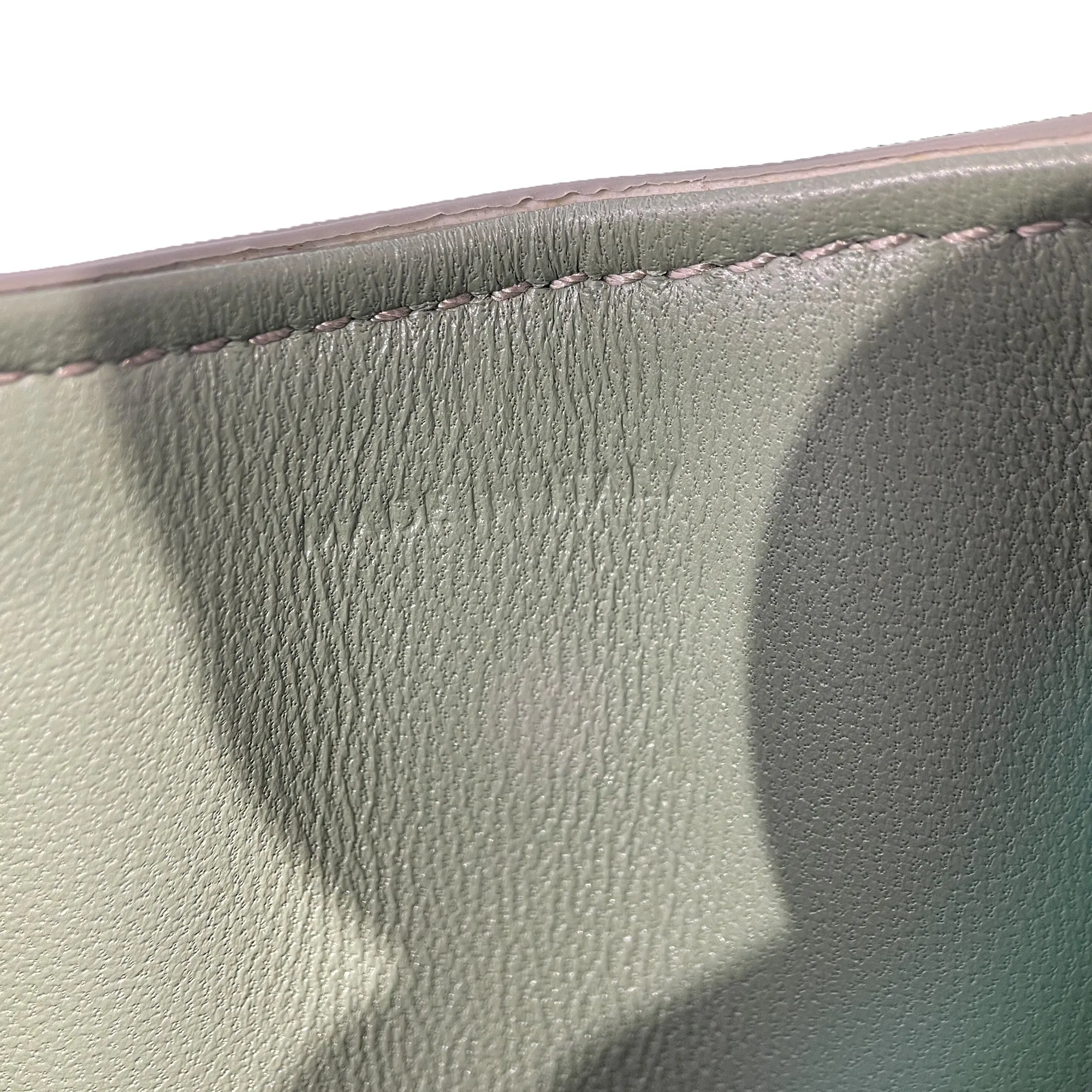 Shiny Calfskin Triomphe Besace Clea Chain Crossbody