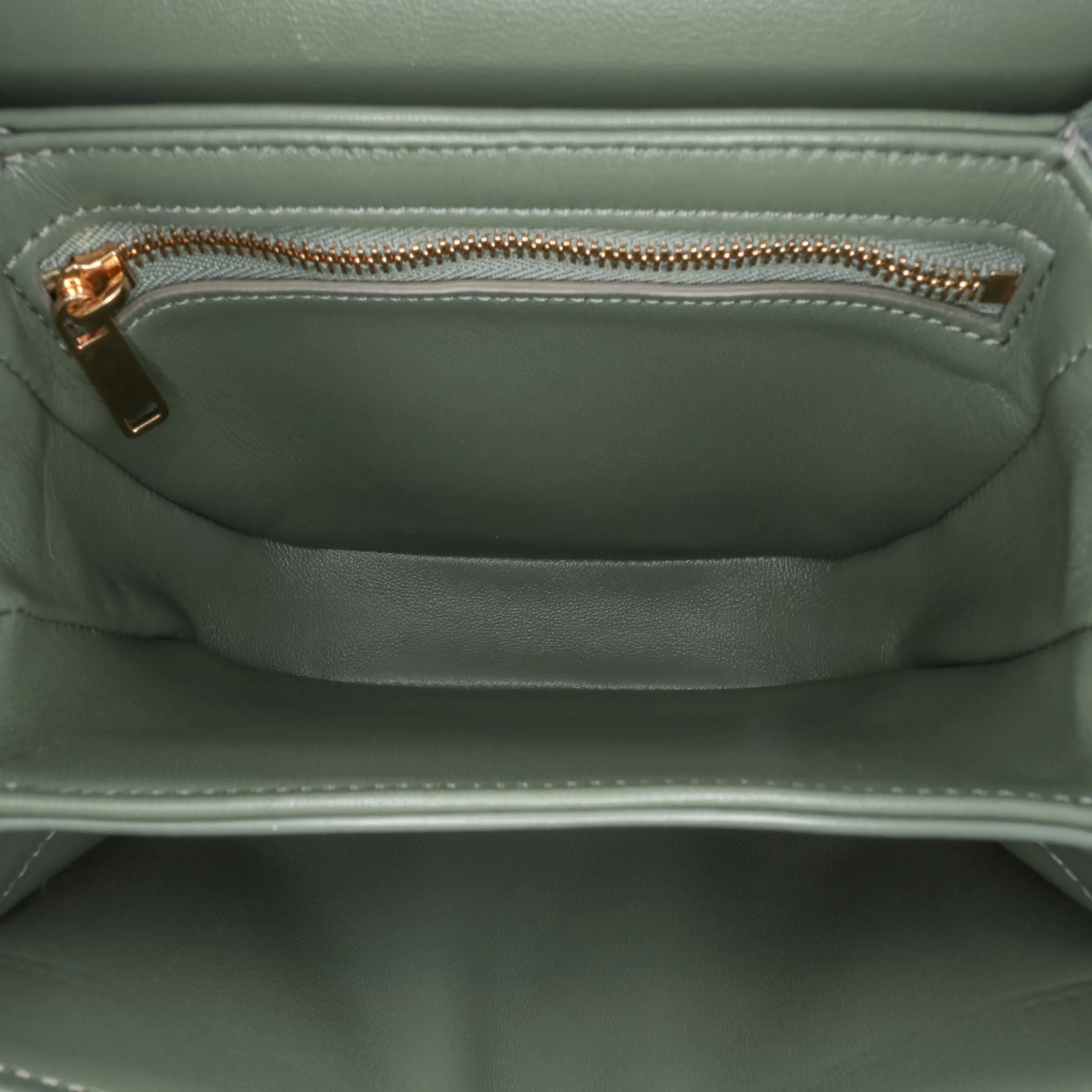 Shiny Calfskin Triomphe Besace Clea Chain Crossbody