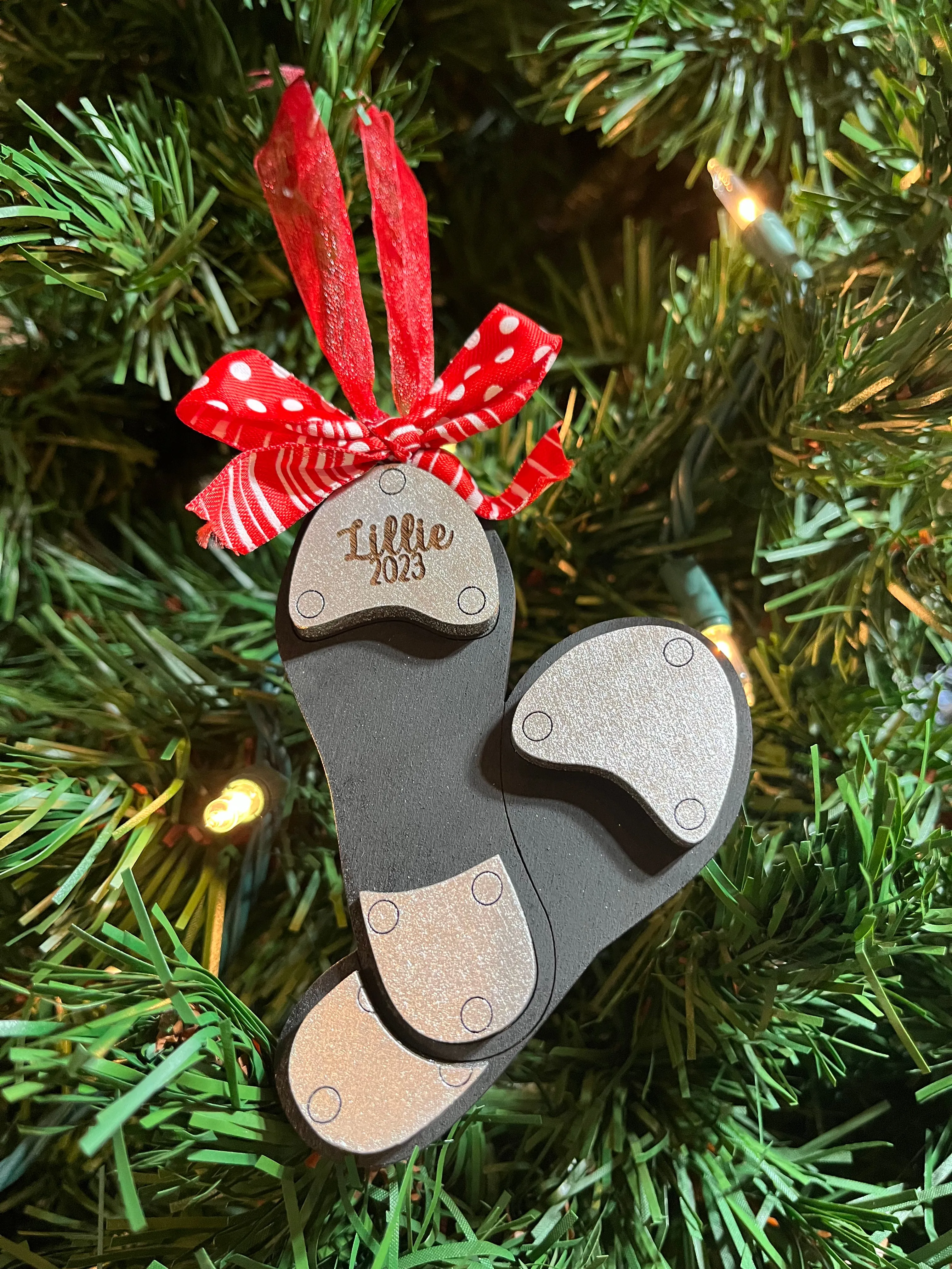 Tap shoe ornament
