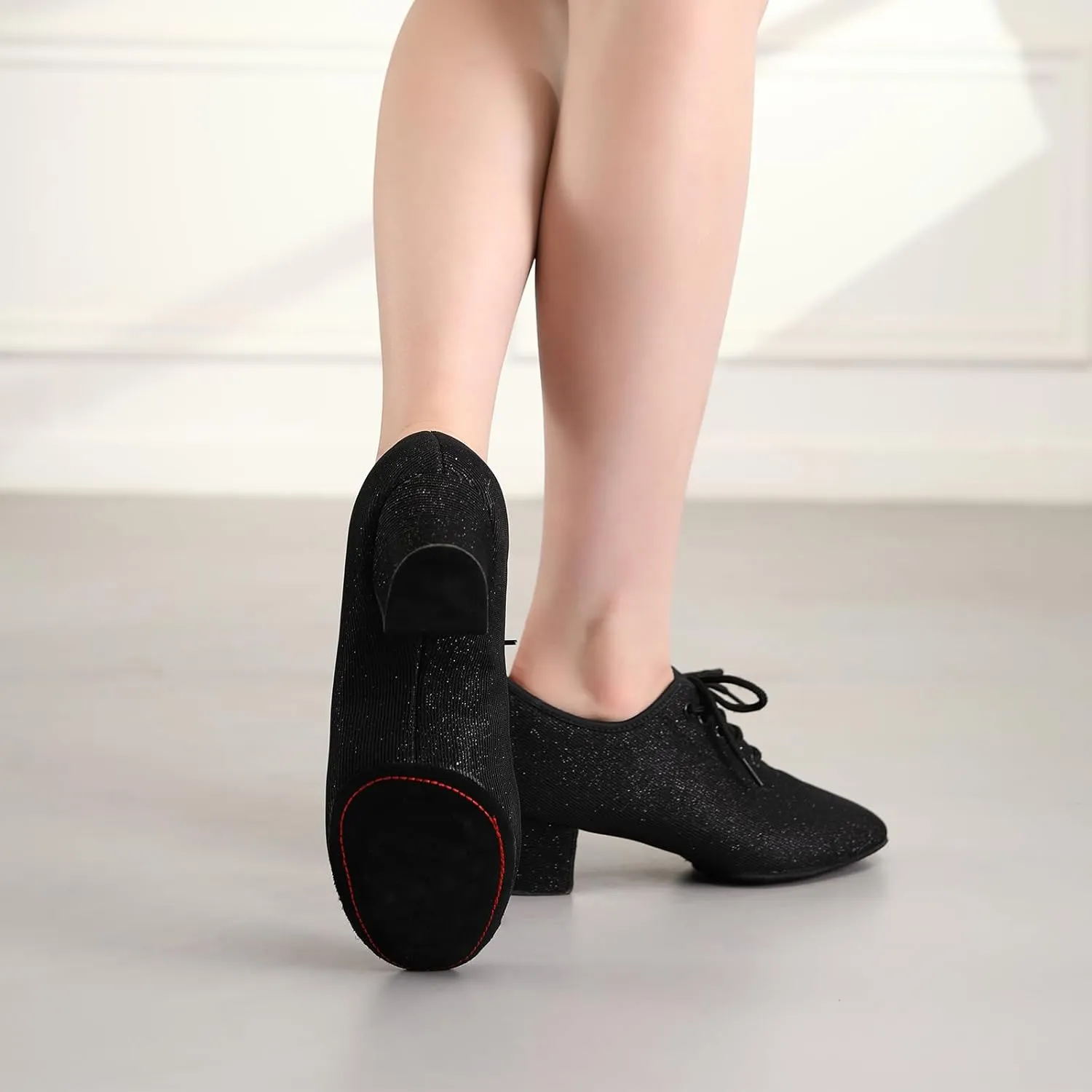 Women's Ballroom Dance Shoes Lace-up Closed Toe Low Heel Latin Dancing Shoes Salsa Rhythm Teaching Practice Professional Performance Dance Shoes