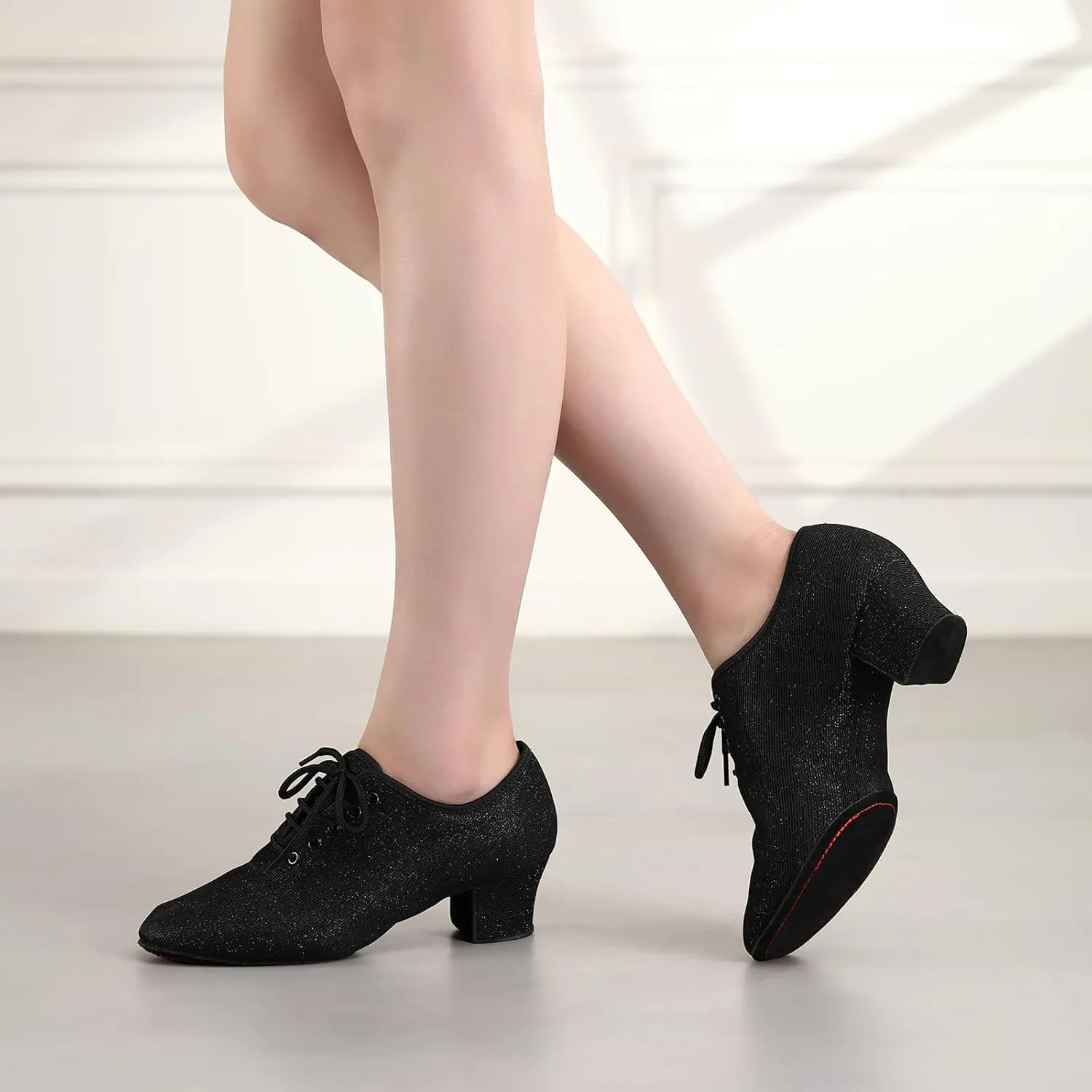 Women's Ballroom Dance Shoes Lace-up Closed Toe Low Heel Latin Dancing Shoes Salsa Rhythm Teaching Practice Professional Performance Dance Shoes