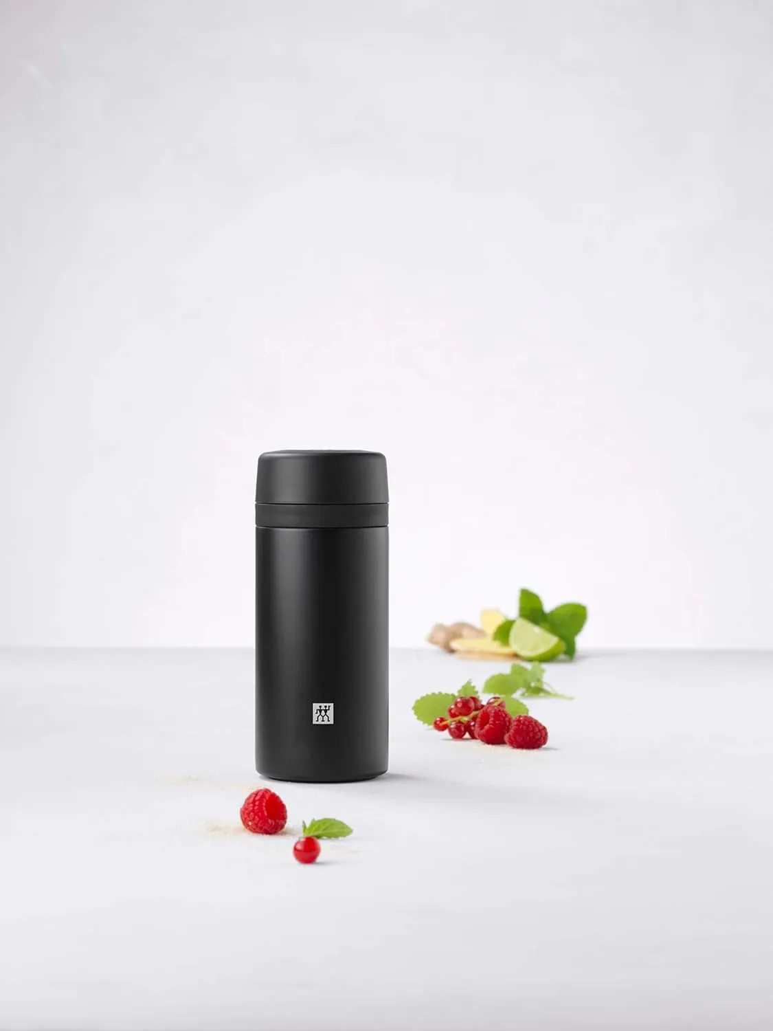 ZWILLING Thermo Tea & Fruit Infuser, 14.2 oz, Matte Black